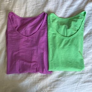 2 like new Woolx long sleeve tops!